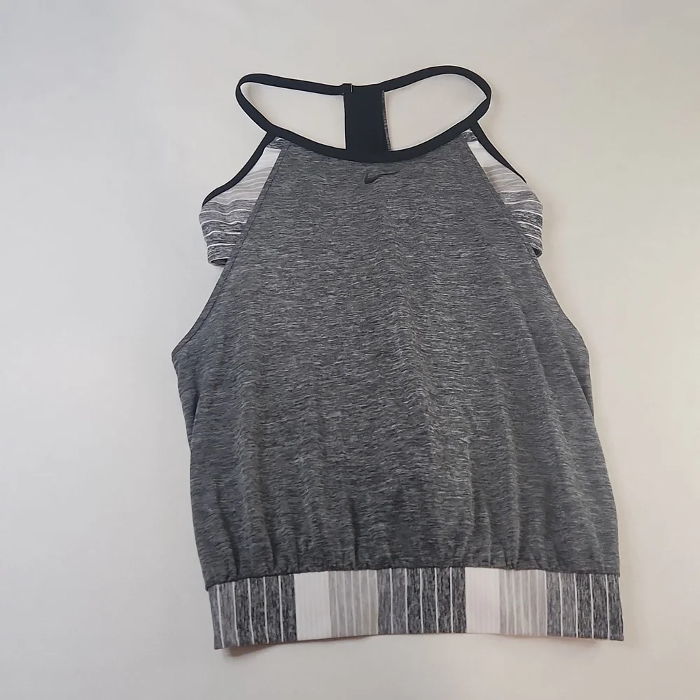 Nike gray tank top with built-in bralett. Size M